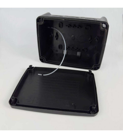 Коробка распределительная K160B (163х123х68) без отверстий черная IP67 СКИМ